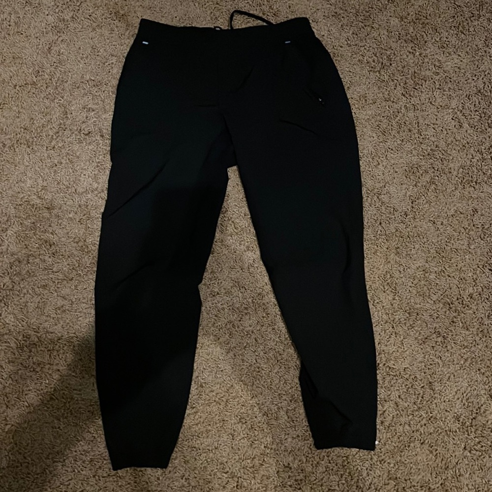 Lululemon joggers 28 inch inseam
